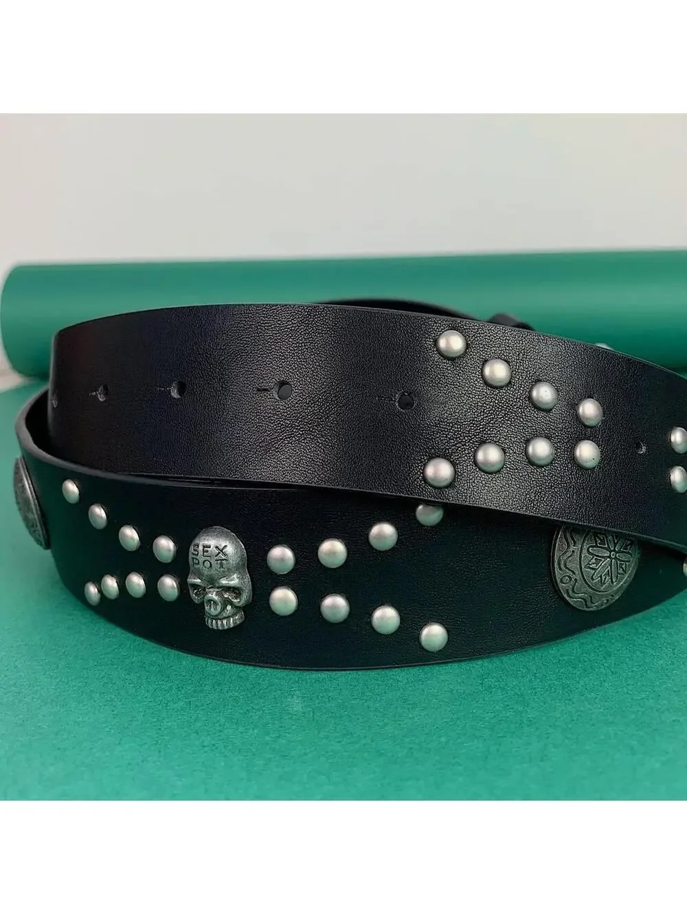 Y2k 2000s vintage style skeleton skull goth emo black belt